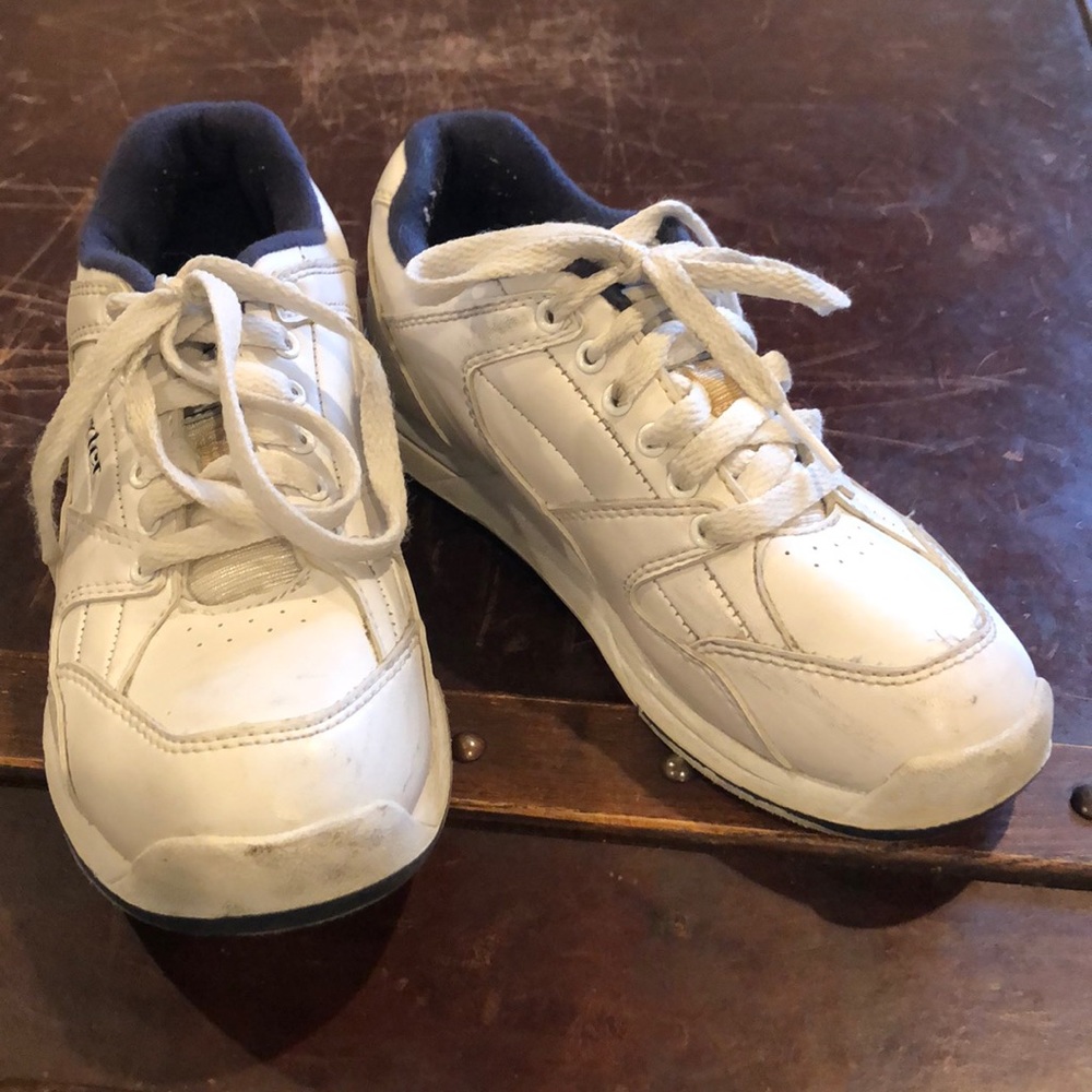Girls bowling shoes